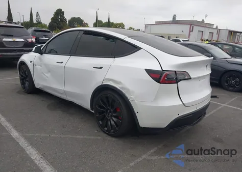 2022 Tesla Model Y Performance Dual Motor All-Wheel Drive from USA, damaged, VIN 7SAYGDEFXNF484838